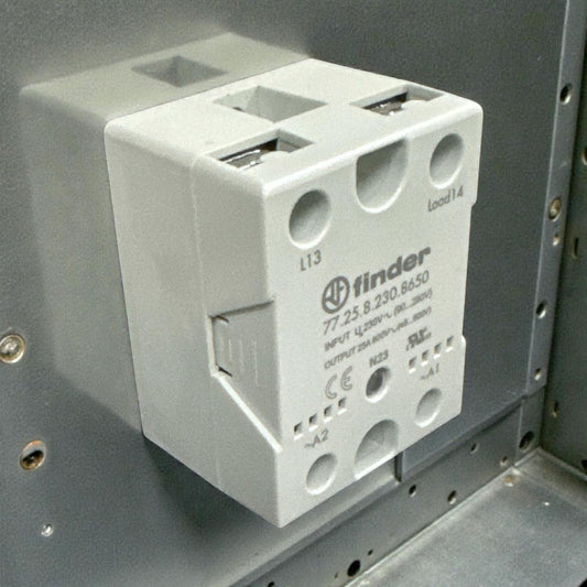 77.25.8.230.8650 FINDER SOLID STATE RELAY SSR 25A INPUT 90-280VAC